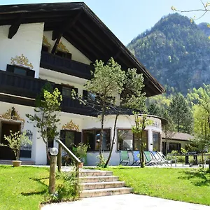 Almhof Baumgarten Couette-café