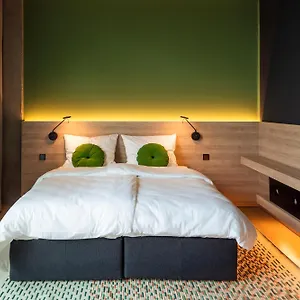 Theclouth Hotel